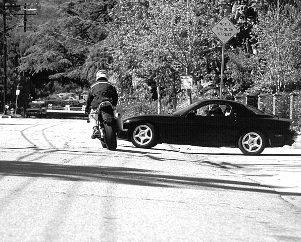 146_9908_rss_rss3zoomyamaha_yzfrear_view.jpg